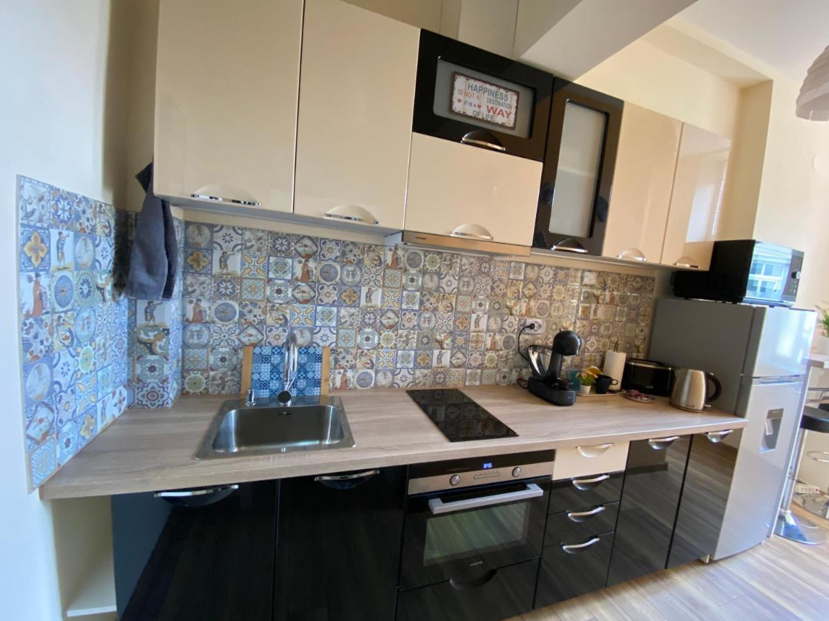 Cozy Apartment In Downtown Sofia - Tsar Samuil Street מראה חיצוני תמונה
