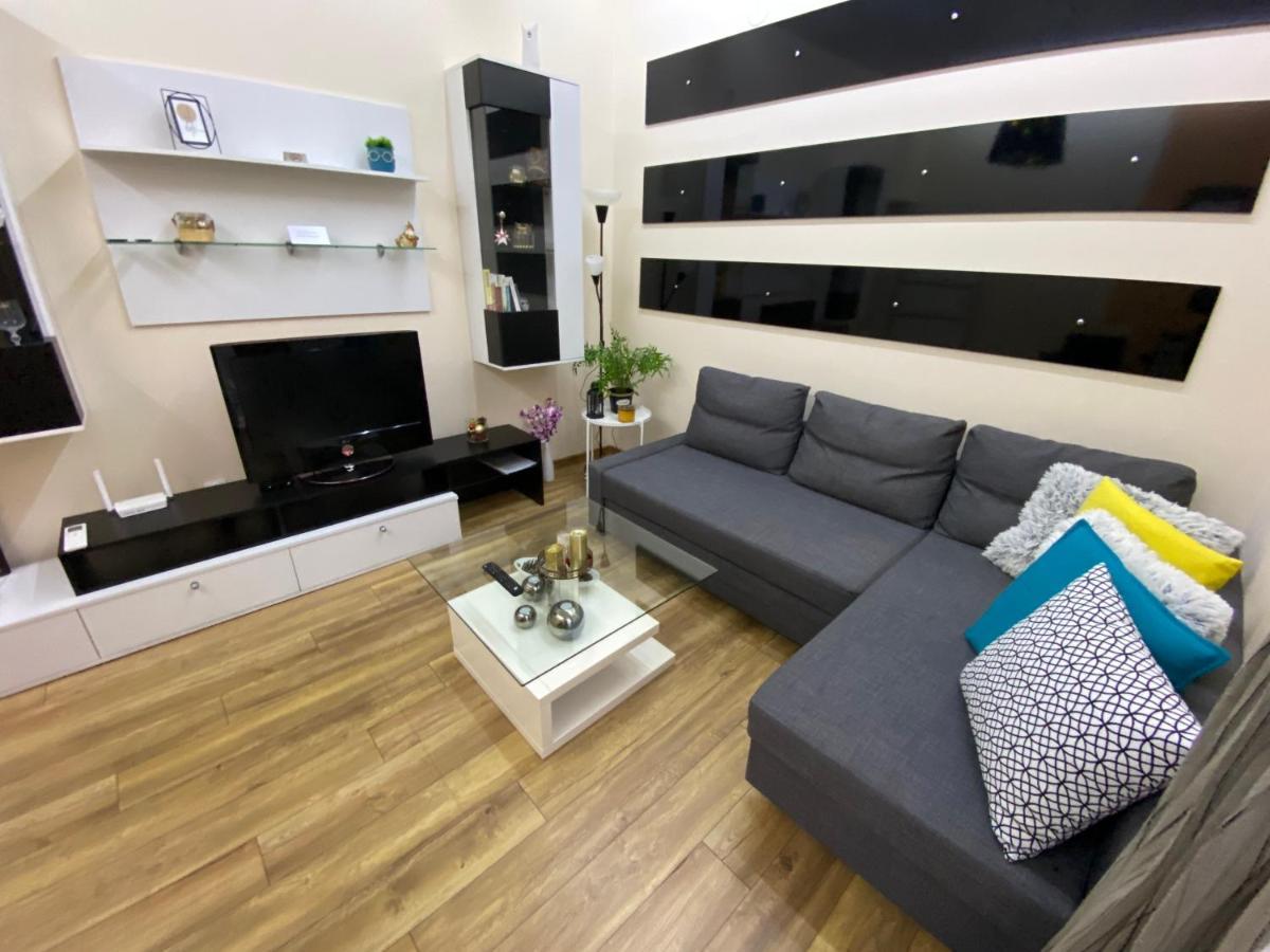 Cozy Apartment In Downtown Sofia - Tsar Samuil Street מראה חיצוני תמונה